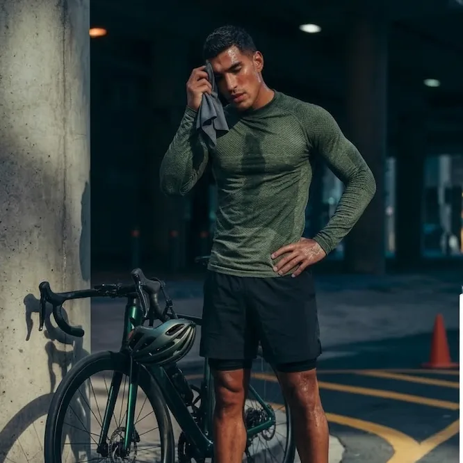 Sweat and moisture loss during training